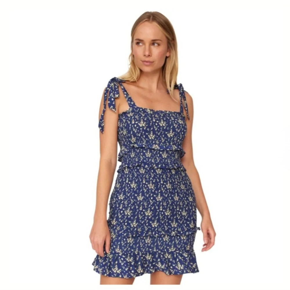 NWT Flag & Anthem Taylorville Tie Strap Smocked Floral Dress. Size L, XL